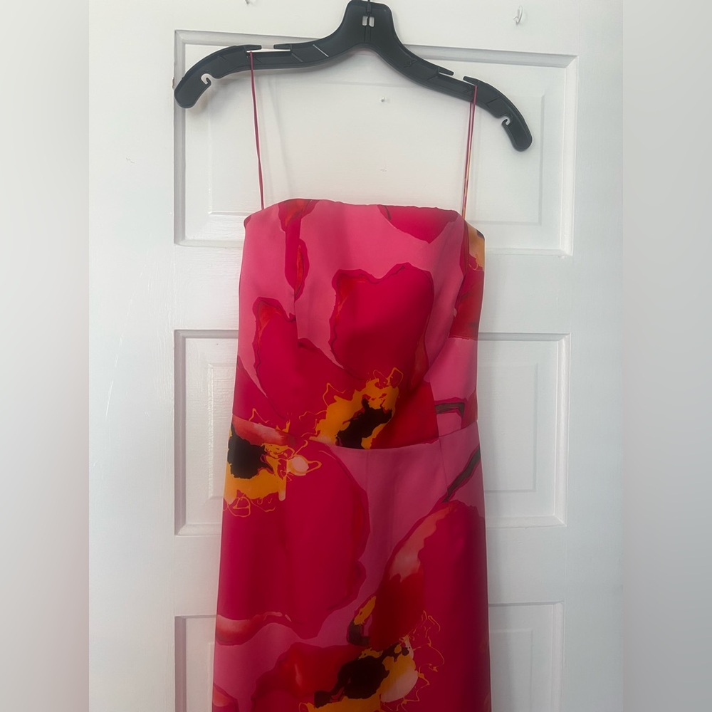 Carolina Herrera Floral Silk Gown - Never Worn! - Picture 5 of 8